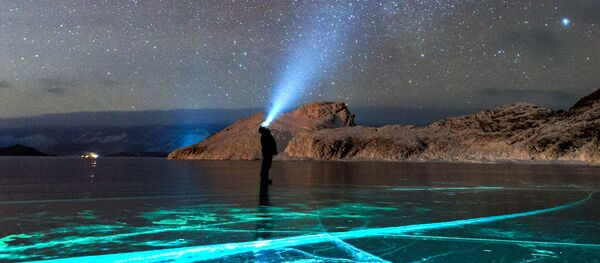 درب التبانة بالقرب من بحيرة بايكال - سبوتنيك عربي