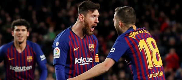 ميسي خلال مباراة برشلونة و فالنسيا في الدوري الإسباني ميسي خلال مباراة برشلونة و فالنسيا في الدوري الإسباني - سبوتنيك عربي