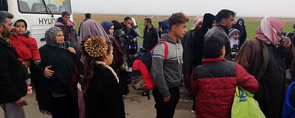 عودة اللاجئين، النازحين، المهجرين،من مخيمات الأردن إلى الرقة وريف دمشق، سوريا - سبوتنيك عربي