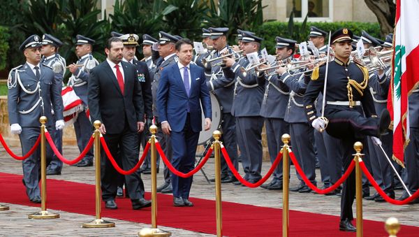 رئيس الوزراء الإيطالي جيوسيبي كونتي يلتقي رئيس الوزراء اللبناني سعد الحريري في القصر الحكومي في بيروت رئيس الوزراء الإيطالي جيوسيبي كونتي يلتقي رئيس الوزراء اللبناني سعد الحريري في القصر الحكومي في بيروت - سبوتنيك عربي