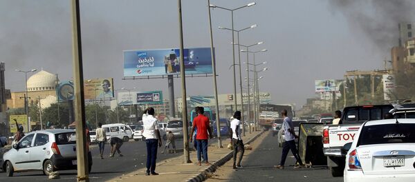 استمرار الاحتجاجات في السودان، الخرطوم 4 فبراير/ شباط 2019 استمرار الاحتجاجات في السودان، الخرطوم 4 فبراير/ شباط 2019 - سبوتنيك عربي