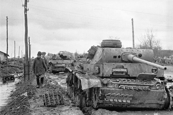 الحرب الوطنية الكبرى (1941 - 1945). دبابات ألمانية مدمرة الحرب الوطنية الكبرى (1941 - 1945). دبابات ألمانية مدمرة - سبوتنيك عربي