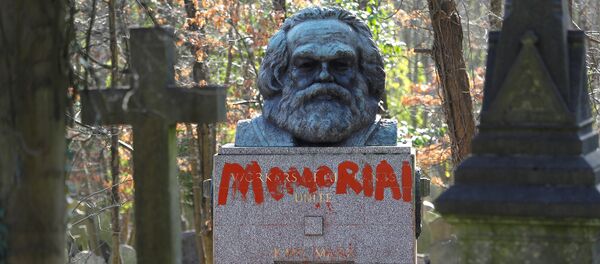 مقبرة كارل ماركس في لندن - سبوتنيك عربي