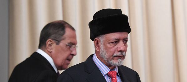 الوزير الروسي لافروف مع نظيره العماني يوسف بن علوي - سبوتنيك عربي