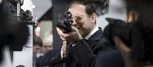 معرض آيدكس 2019 في أبو ظبي، الإمارات 18 فبراير/ شباط 2019 - سبوتنيك عربي