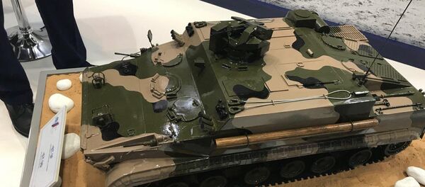 جيل جديد من ناقلات الجنود المدرعة بي تي 3 إف الروسية في آيدكس - سبوتنيك عربي