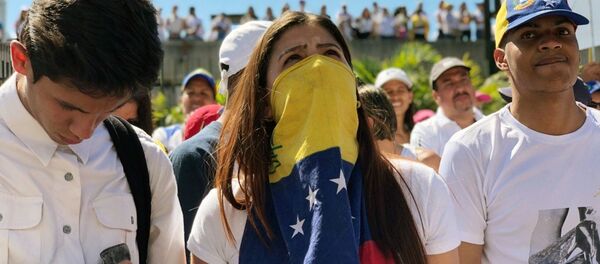 مظاهرات المعارضة الفنزويلية (خوان غوايدو) في كاراكاس، فنزويلا فبراير/ شباط 2019 - سبوتنيك عربي