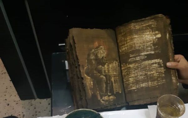 الأمن السوري يضبط شبكة لسرقة الآثار ويستعيد إنجيل بيزنطي وزئبق أحمر - سبوتنيك عربي