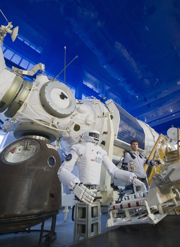 نموذج محطة الفضاء مير - سبوتنيك عربي