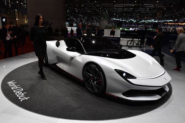 معرض جنيف الدولي للسيارات لعام 2019 - عرض سيارة Pininfarina Battista - سبوتنيك عربي