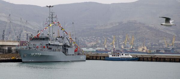 سفينتان حربيتان تركيتان تصلان ميناء نوفوروسيسك الروسي، ضمن تدريبات عسكرية تجريها البحرية التركية تحمل اسم الوطن الأزرق 2019. - سبوتنيك عربي