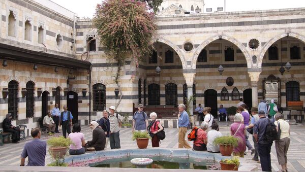 قصر العظم الذي يضم متحف الفنون والتقاليد الشعبية في مدينة دمشق القديمة - سبوتنيك عربي
