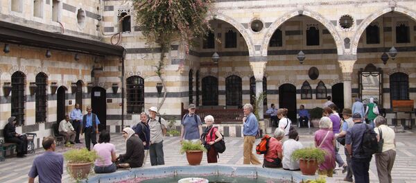 قصر العظم الذي يضم متحف الفنون والتقاليد الشعبية في مدينة دمشق القديمة - سبوتنيك عربي