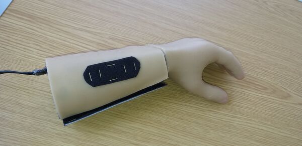 شاب سوري يخترع (كف) إلكتروني زهيد الكلفة شاب سوري يخترع (كف) إلكتروني زهيد الكلفة - سبوتنيك عربي