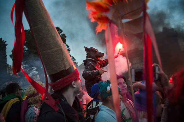 مشاركون في كرنفال مرسيليا  La Plaine Carnival  فرنسا 10 مارس/ آذار 2019 - سبوتنيك عربي