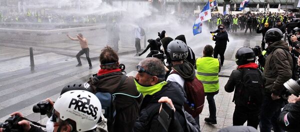 احتجاجات السترات الصفراء في باريس، فرنسا 17 مارس/ آذار 2019 - سبوتنيك عربي