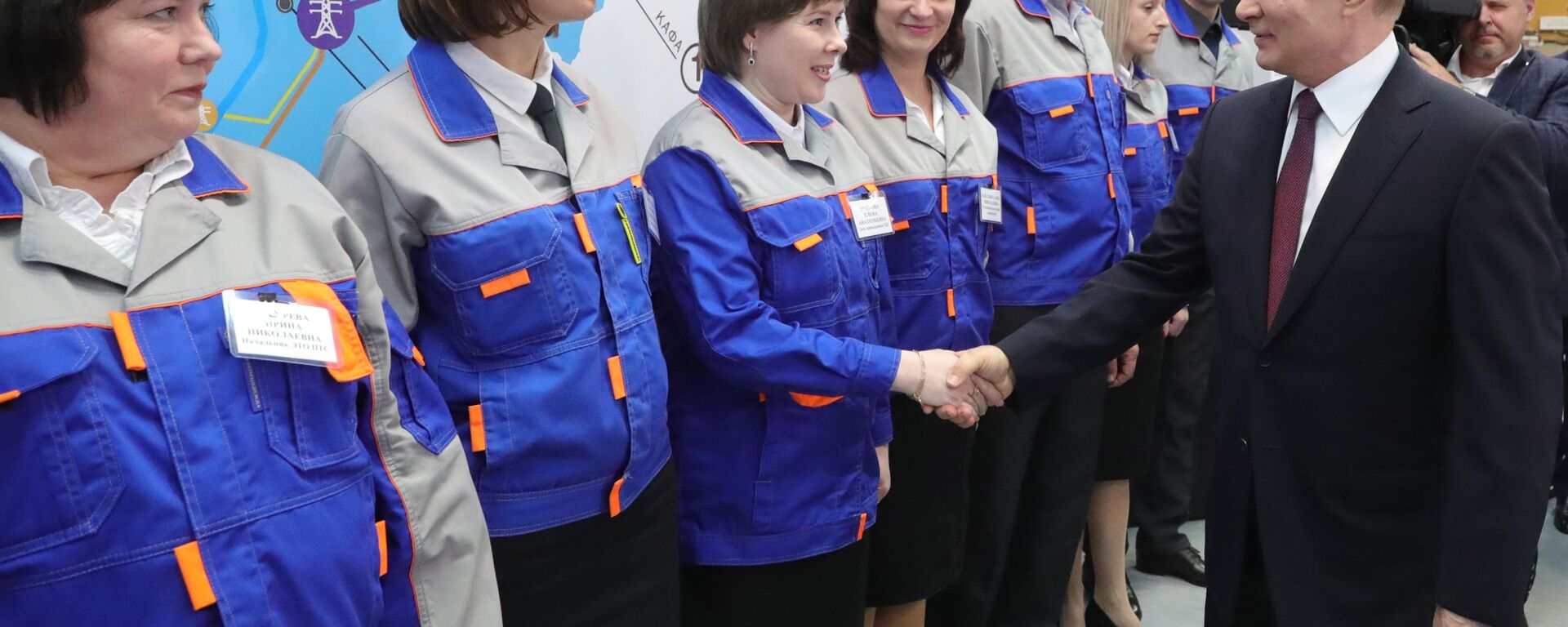 زيارة الرئيس فلاديمير بوتين إلى القرم - محطة توليد الطاقة الحرارية بالاكلافسكايا ، 18 مارس/ آذار 2019 - سبوتنيك عربي, 1920, 04.09.2025