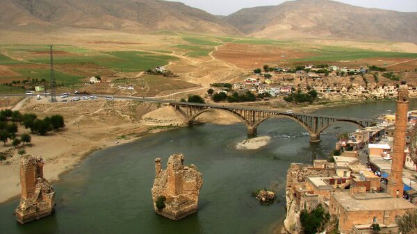 منظر للمدينة التركية حصن كيفا بجانب نهر دجلة - سبوتنيك عربي