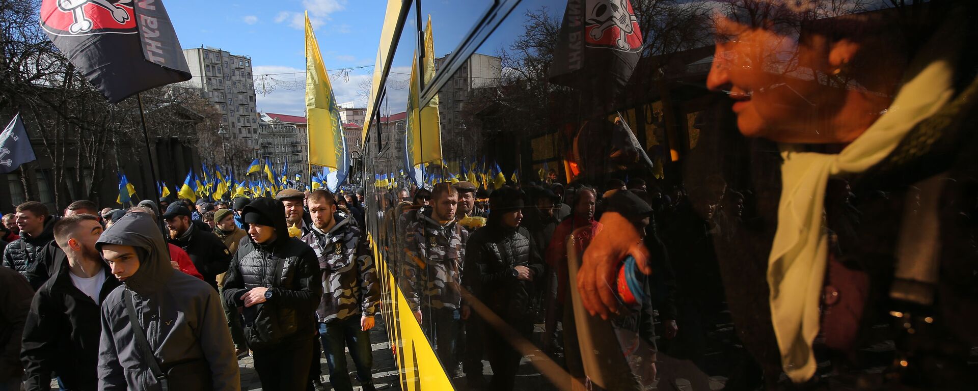 مسيرة المحتجين ضد الفساد في كييف - سبوتنيك عربي, 1920, 05.12.2025