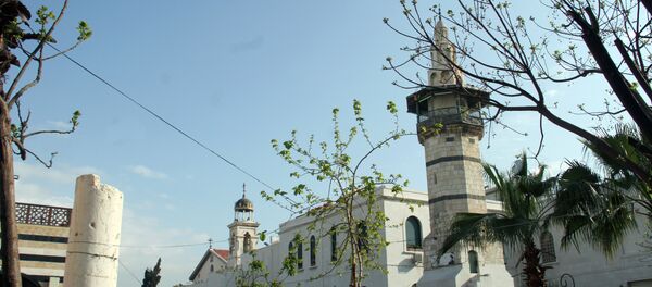 البطريرك فيوفيلاكت يرتل في شوارع دمشق  - سبوتنيك عربي