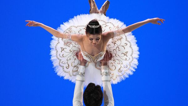 راقصا الباليه في مسابقة روسيا الرابعة لراقصي الباليه الروسي في موسكو - سبوتنيك عربي