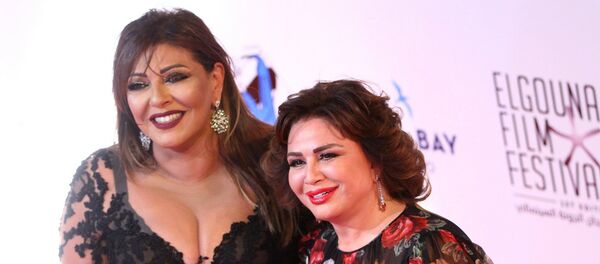 الفنانتان المصريتان هالة صدقي وإلهام شاهين - سبوتنيك عربي