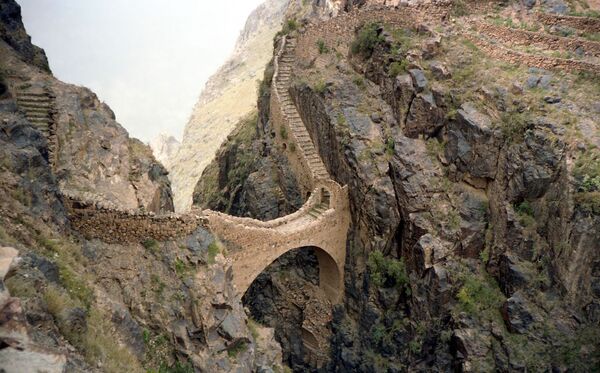جسر شهارة في اليمن - سبوتنيك عربي