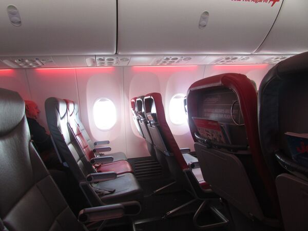 صالون طائرة بوينغ 737 لشركة الطيران Jet2 - سبوتنيك عربي