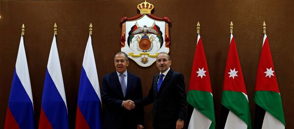 وزير الخارجية الروسي سيرغي لافروف ونظيره الأردني أيمن الصفدي وزير الخارجية الروسي سيرغي لافروف ونظيره الأردني أيمن الصفدي - سبوتنيك عربي