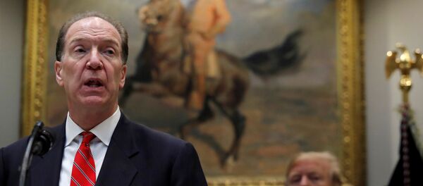 ديفيد مالباس مع الرئيس الأمريكي دونالد ترامب في البيت الأبيض بواشنطن ديفيد مالباس مع الرئيس الأمريكي دونالد ترامب في البيت الأبيض بواشنطن - سبوتنيك عربي