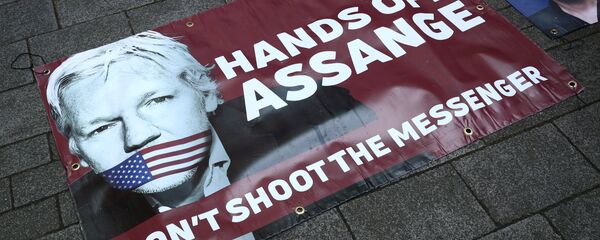 اعتقال مؤسس ويكيليكس جوليان أسانج، 11 أبريل/ نيسان 2019 - سبوتنيك عربي