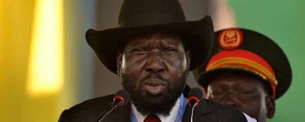 رئيس جنوب السودان سلفا كير يخاطب الحشود عند ضريح جون قرنق في جوبا - سبوتنيك عربي