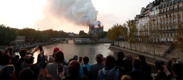 حريق كاتدرائية نوتردام - سبوتنيك عربي