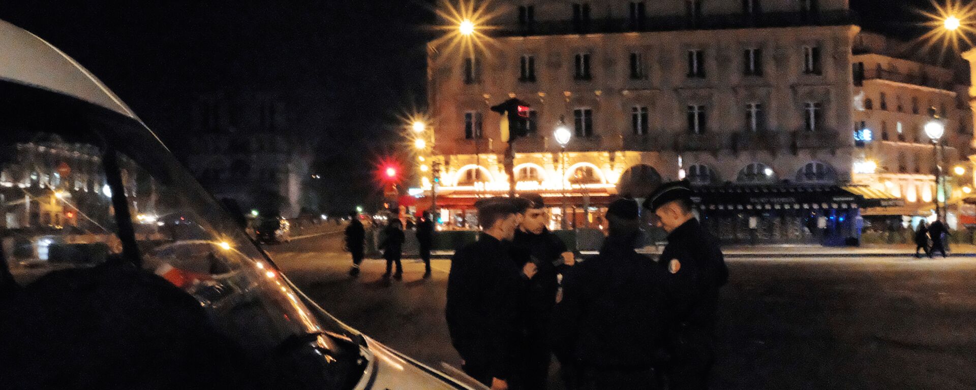 حريق كاتدرائية نوتردام في باريس، فرنسا 15 أبريل/ نيسان 2019 - سبوتنيك عربي, 1920, 24.05.2025