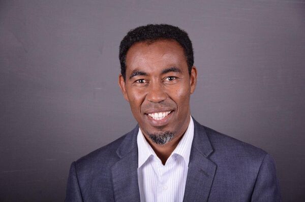 الطبيب عبد القادر عبد الرحمن عدن مؤسس خدمة آمين للإسعافات الطبيب عبد القادر عبد الرحمن عدن مؤسس خدمة آمين للإسعافات - سبوتنيك عربي