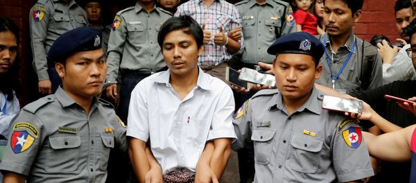 صحفيي رويترز المسجونين في ميانمار صحفيي رويترز المسجونين في ميانمار - سبوتنيك عربي