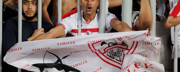 جمهور نادي الزمالك المصري في مبارة الزمالك مع نادي النجم الساحلي التونسي في بطولة الكونفدرالية - سبوتنيك عربي