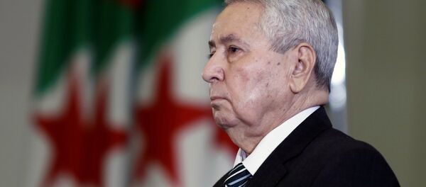 عبد القادر بن صالح بعد تعيينه رئيسا مؤقتا من قبل البرلمان الجزائري في الجزائر العاصمة - سبوتنيك عربي