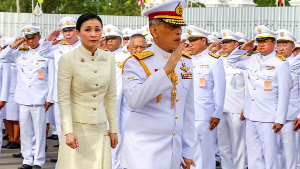 ملك تايلند ماها فاجيرالونجكورن يتزوج من نائبة رئيس قسم الأمن الشخصي الخاص به سوثيدا فاجيرالونجكورن نا أياتايا - سبوتنيك عربي