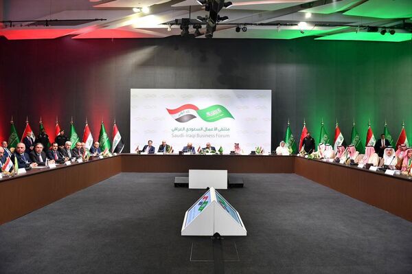 رئيس الوزراء العراقي عادل عبد المهدي يحضر افتتاح منتدى الأعمال السعودي العراقي في الرياض رئيس الوزراء العراقي عادل عبد المهدي يحضر افتتاح منتدى الأعمال السعودي العراقي في الرياض - سبوتنيك عربي
