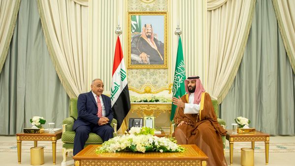 ولي العهد السعودي الأمير محمد بن سلمان يلتقي برئيس الوزراء العراقي عادل عبد المهدي في الرياض ولي العهد السعودي الأمير محمد بن سلمان يلتقي برئيس الوزراء العراقي عادل عبد المهدي في الرياض - سبوتنيك عربي