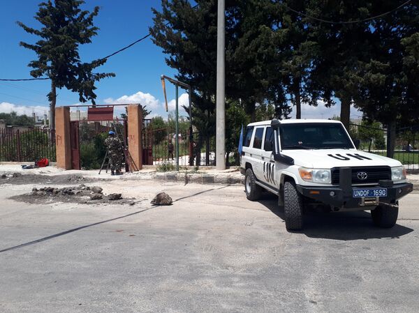 جنود (أندوف) يعيدون ترميم ملاعب الأطفال في بلدات المنطقة العازلة بالجولان - سبوتنيك عربي