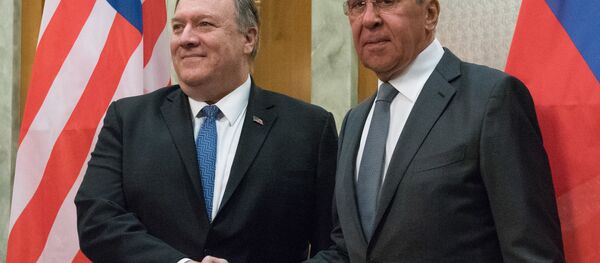 وزير الخارجية الروسي سيرغي لافروف يلتقي مع نظيره الأمريكي مايك بومبيو، 14 مايو/ أيار 2019 وزير الخارجية الروسي سيرغي لافروف يلتقي مع نظيره الأمريكي مايك بومبيو، 14 مايو/ أيار 2019 - سبوتنيك عربي