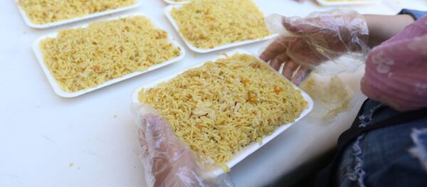   وجبة إفطار للصائمين   - سبوتنيك عربي