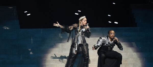 المطربة الأمريكية مادونا في حفل يوروفيجن في تل أبيب بإسرائيل، 19 مايو/أيار 2019 - سبوتنيك عربي