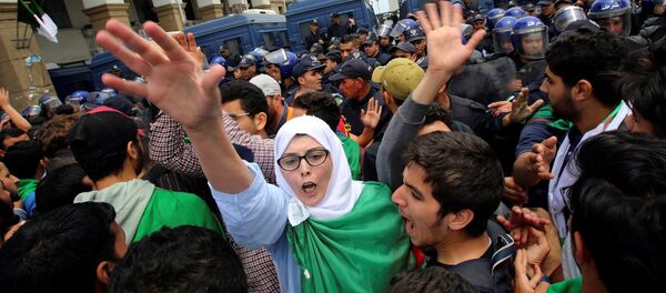 استمرار الاحتجاجات في الجزائر، 19 مايو/ أيار 2019 استمرار الاحتجاجات في الجزائر، 19 مايو/ أيار 2019 - سبوتنيك عربي