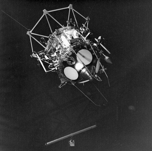 قمر صناعي من فئة إينتركوسموس قمر صناعي من فئة إينتركوسموس - سبوتنيك عربي