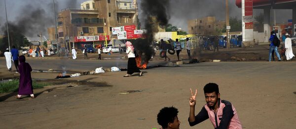 فض اعتصام القيادة العامة في الخرطوم - سبوتنيك عربي
