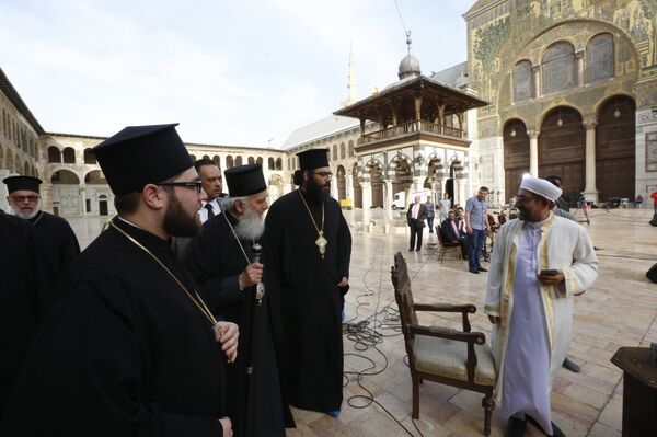 البطريرك إيريناوس بطريرك صربيا يزور الجامع الأموي في دمشق - سبوتنيك عربي