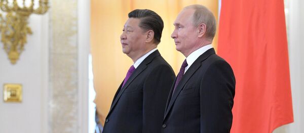 الرئيس فلاديمير بوتين يلتقي مع نظيره الصيني شي جين بينغ في الكرملين، موسكو 5 يونيو/ حزيران 2019 - سبوتنيك عربي